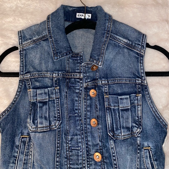 Express Denim Vest! - Picture 2 of 4